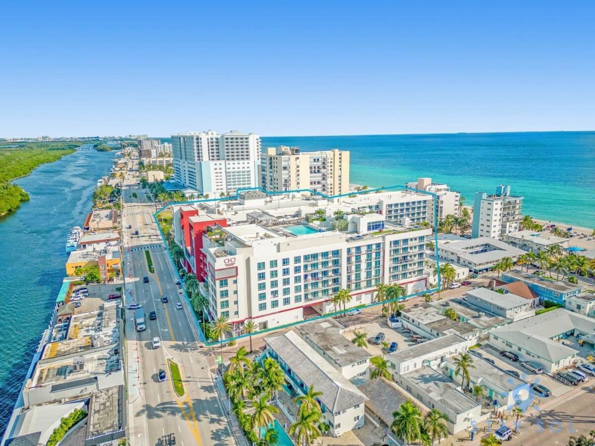 Rooftop Pool - Hollywood Beach Boardwalkアパートメント エクステリア 写真