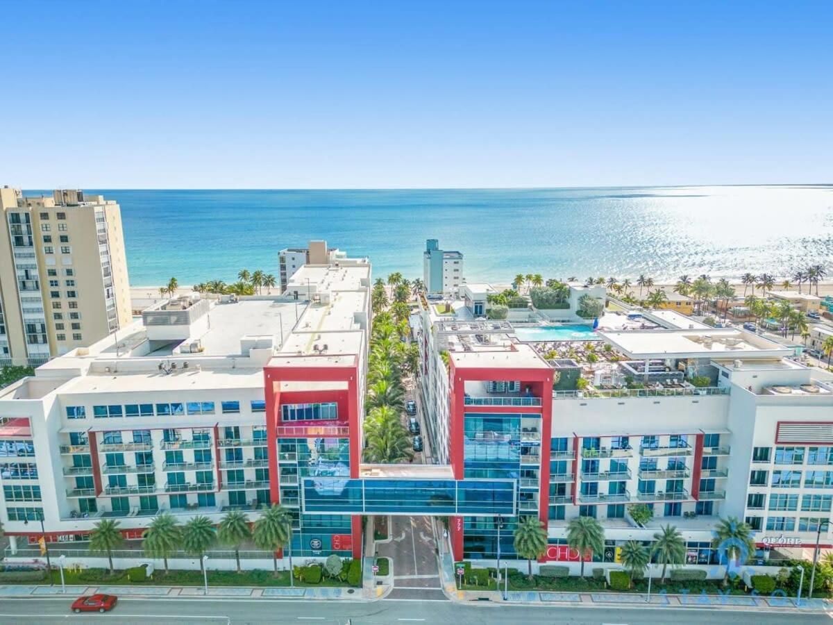 Rooftop Pool - Hollywood Beach Boardwalkアパートメント エクステリア 写真